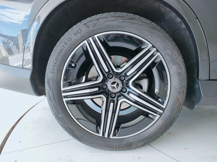 8 - Mercedes-Benz GLC 220 d AMG Line Advanced 4matic auto