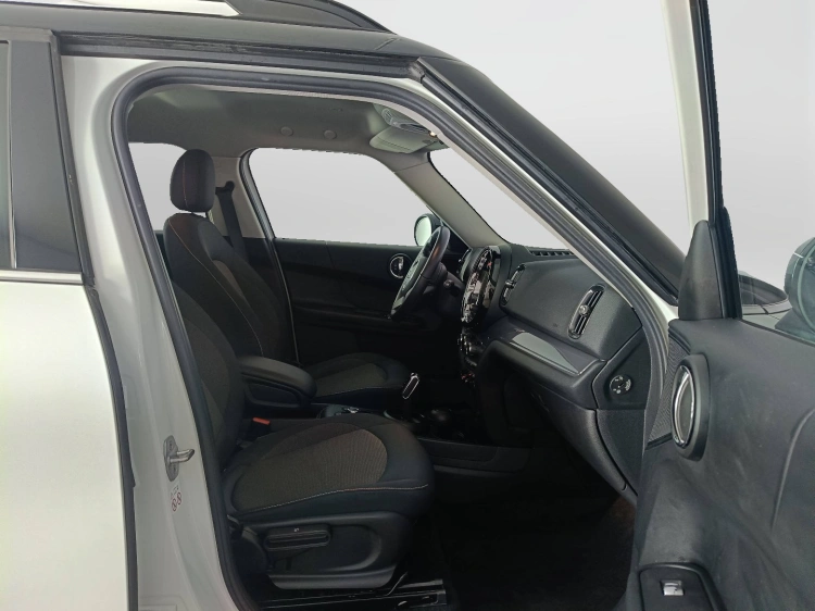 13 - MINI Countryman Mini Countryman 2.0 Cooper D Classic auto