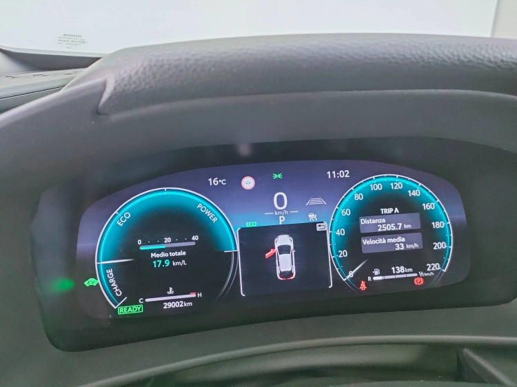 17 - Toyota C-HR C-HR 2.0 hv Trend fwd e-cvt