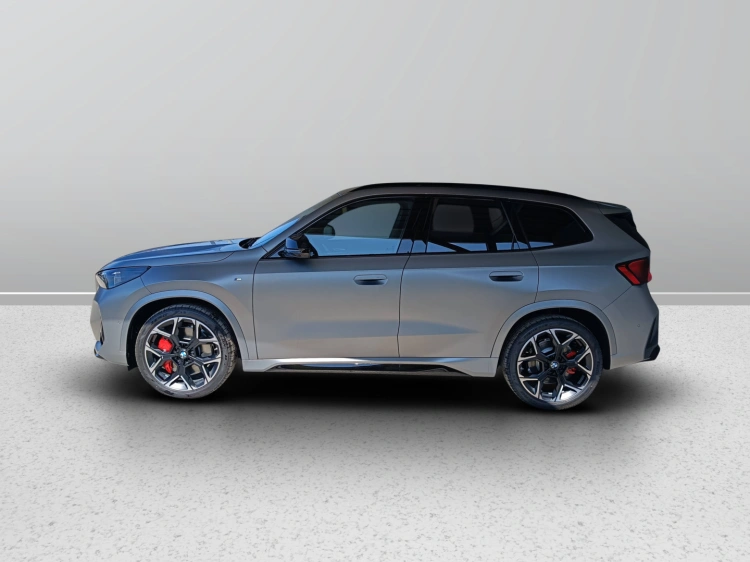 3 - BMW X1 M BMW X1 M35i xDrive