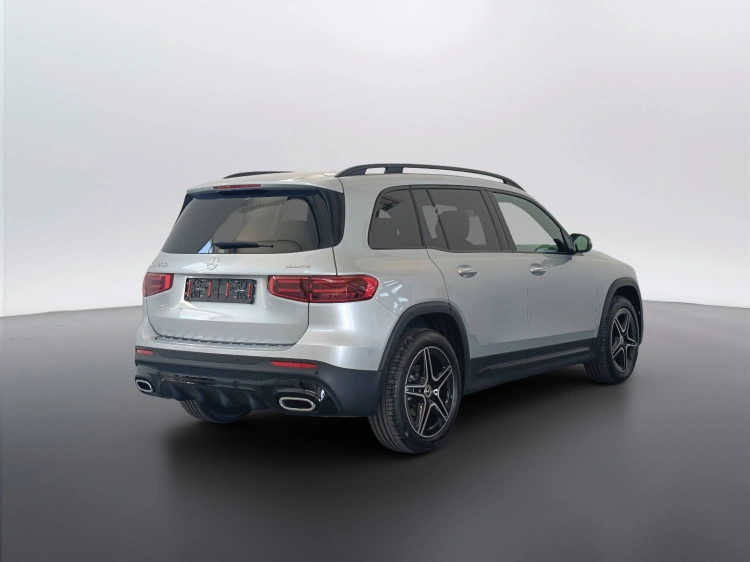5 - Mercedes-Benz GLB 200 d Automatic 4MATIC