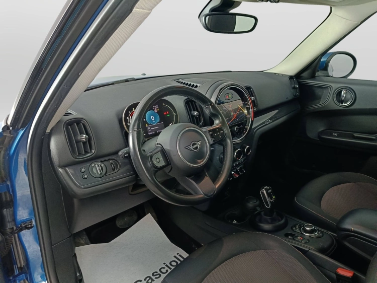 7 - MINI Countryman Mini Countryman 1.5 One D Business auto