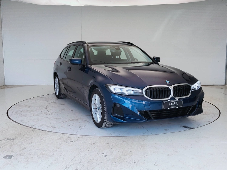 3 - BMW Serie 3 320d Touring mhev 48V xdrive auto
