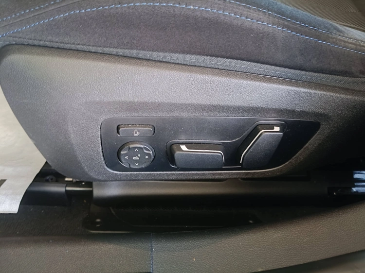 18 - BMW Serie 3 320d mhev 48V xdrive MSport Pro auto