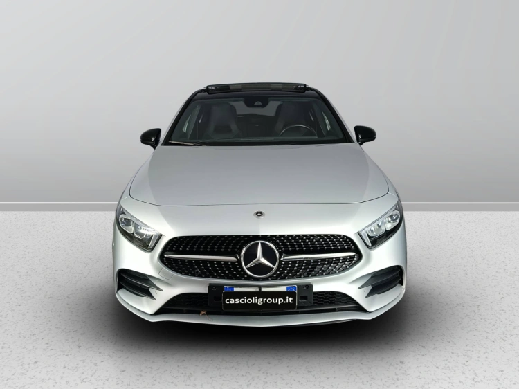 2 - Mercedes-Benz Classe A 180 d Premium auto