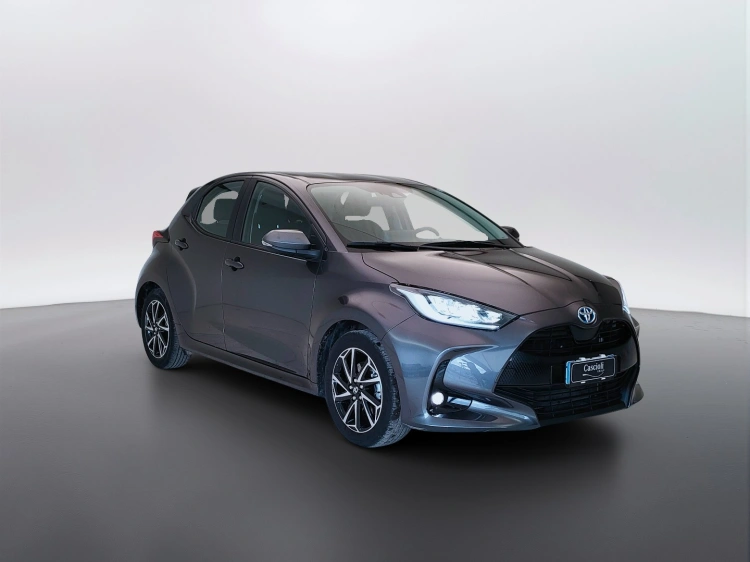 3 - Toyota Yaris Yaris 1.5h Trend
