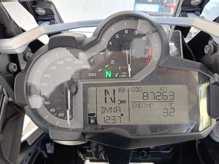 10 - BMW Motorrad GS R 1200 GS