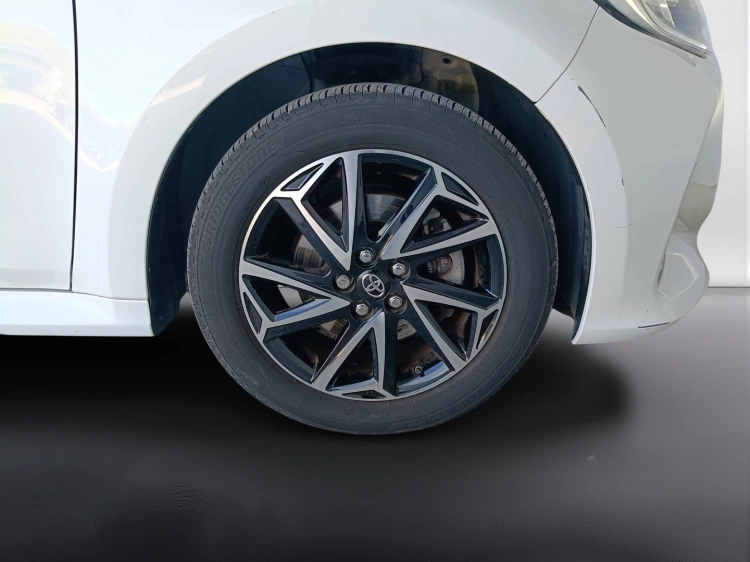 19 - Toyota Yaris Yaris 1.5h Trend