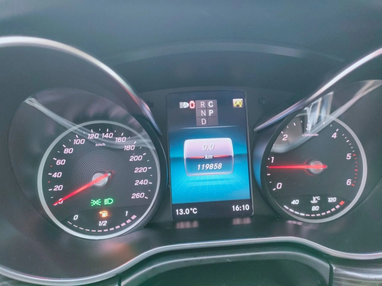 15 - Mercedes-Benz Classe V Long 250 d Premium 4matic auto