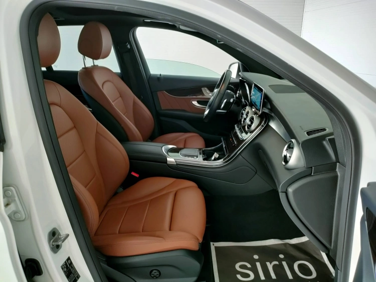 10 - Mercedes-Benz GLC 300 de phev (eq-power) Premium 4matic auto