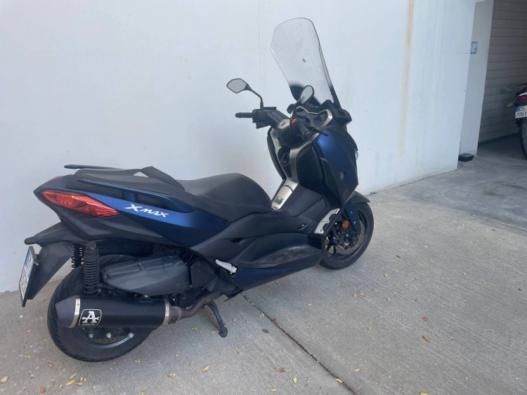 4 - Yamaha X X-Max 400 Abs my18