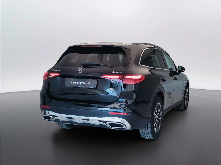5 - Mercedes-Benz GLC 200 d Advanced 4matic auto