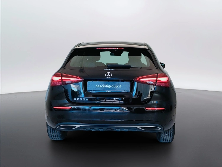 6 - Mercedes-Benz Classe A 250 e phev Progressive Advanced Plus auto
