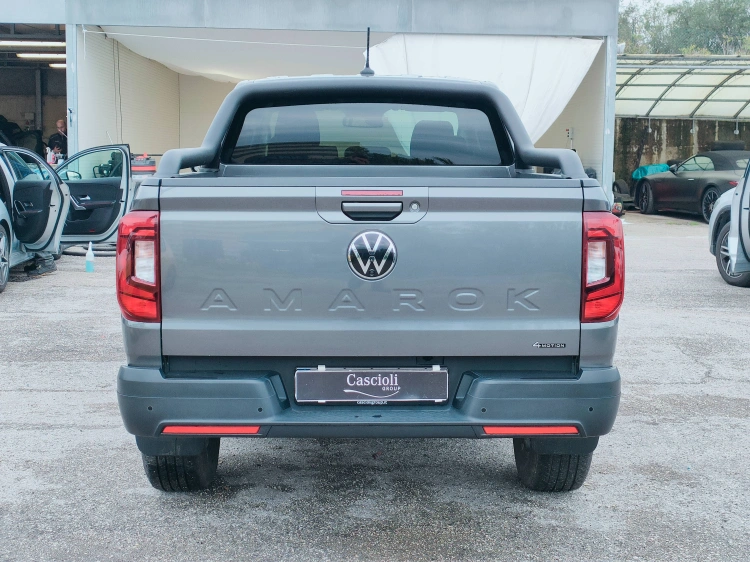 4 - Volkswagen Amarok Amarok 2.0 tdi Life 4motion auto