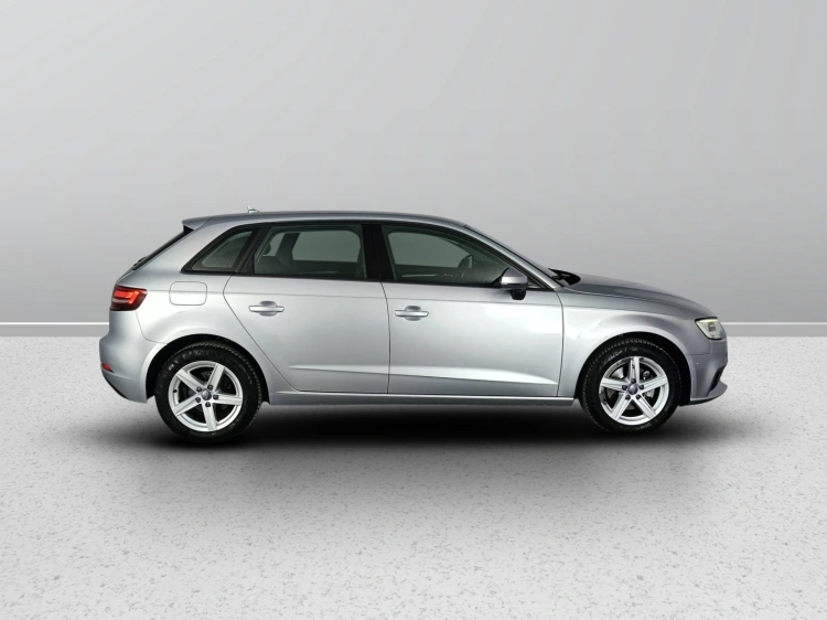 3 - Audi A3 A3 Sportback 30 1.6 tdi 116cv s-tronic