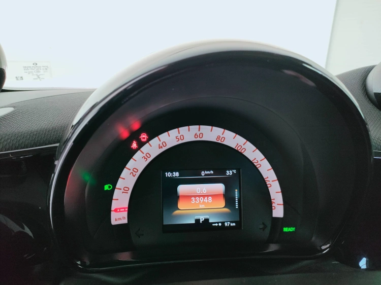 18 - smart fortwo Fortwo eq Edition One 22kW
