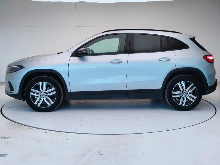 3 - Mercedes-Benz EQA 250+ Electric Art Advanced Plus