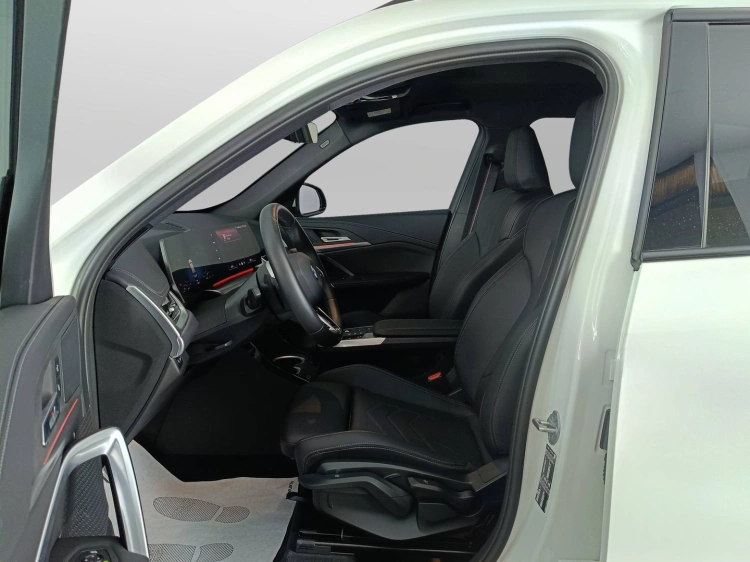 8 - BMW X1 X1 sdrive20i mhev 48V MSport Pro auto