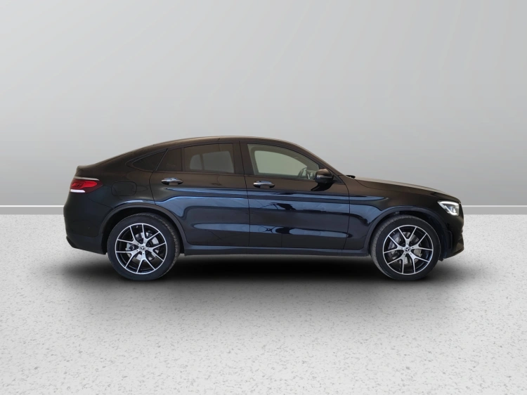 7 - Mercedes-Benz GLC Coupe 220 d Premium Plus 4matic auto