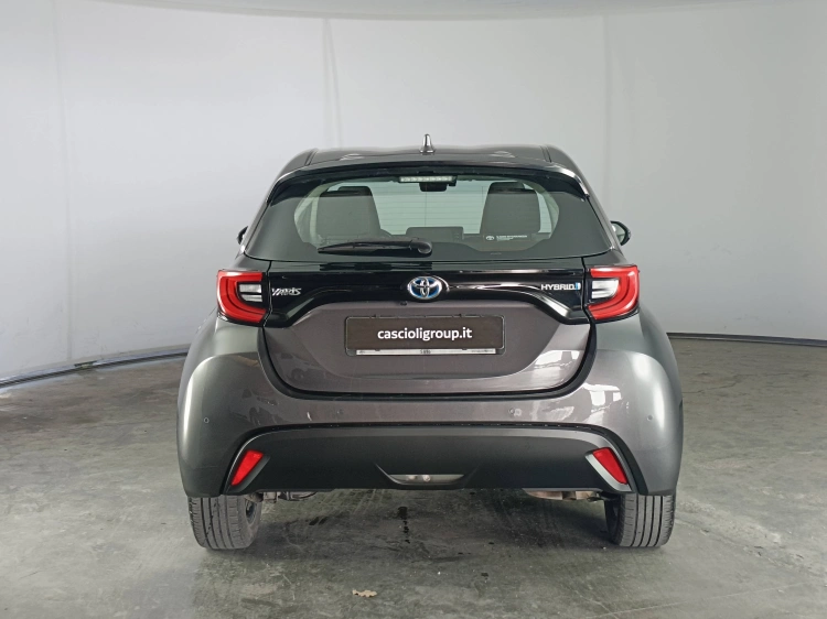 5 - Toyota Yaris TOYOTA Yaris 1.5 Hybrid 5 porte Trend