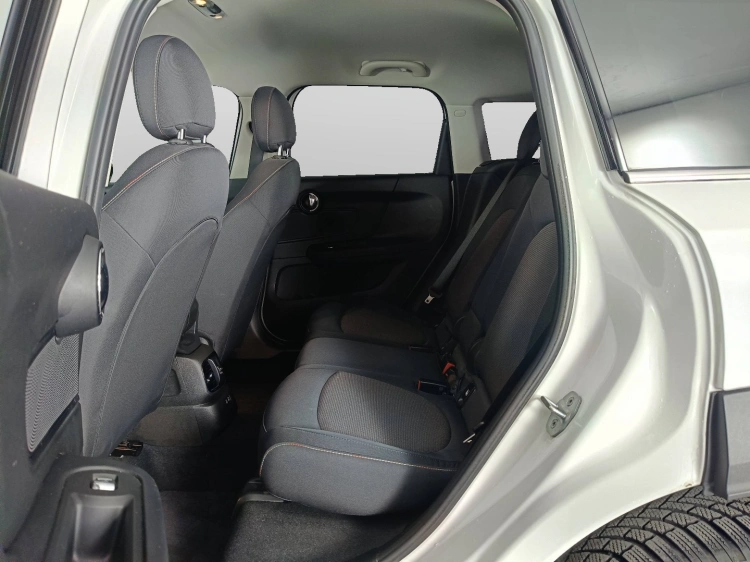 11 - MINI Countryman Mini Countryman 2.0 Cooper D Classic auto