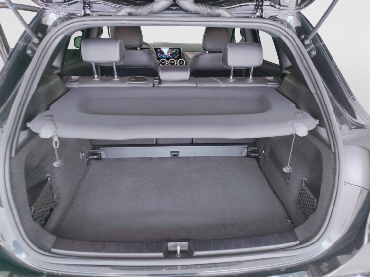 9 - Mercedes-Benz GLA 200 d Sport Plus 4matic auto