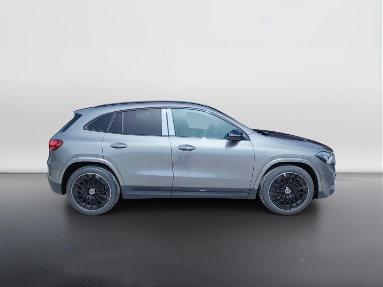 7 - Mercedes-Benz GLA 200 d automatic