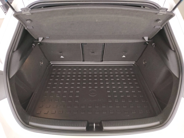 5 - Mercedes-Benz Classe A 180 d Premium auto