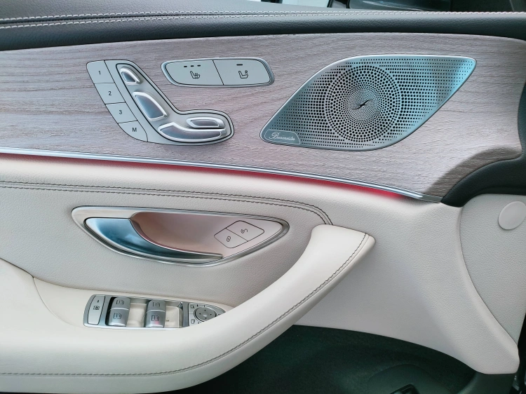 17 - Mercedes-Benz CLS Coupe 350 d Premium 4matic auto