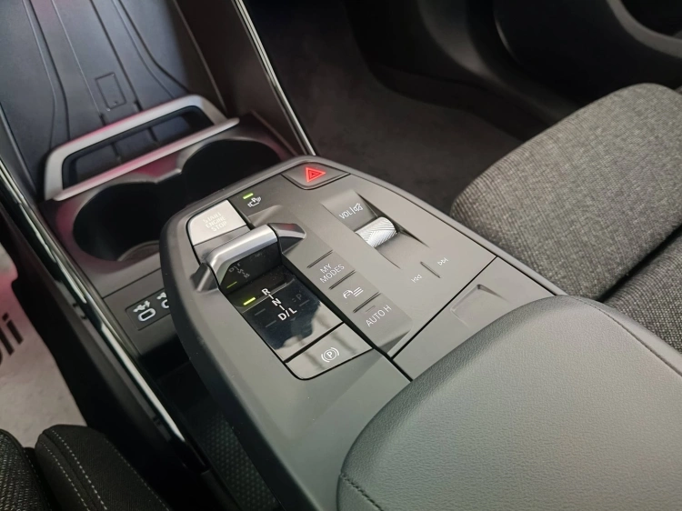 16 - BMW Serie 2 218i Active Tourer auto