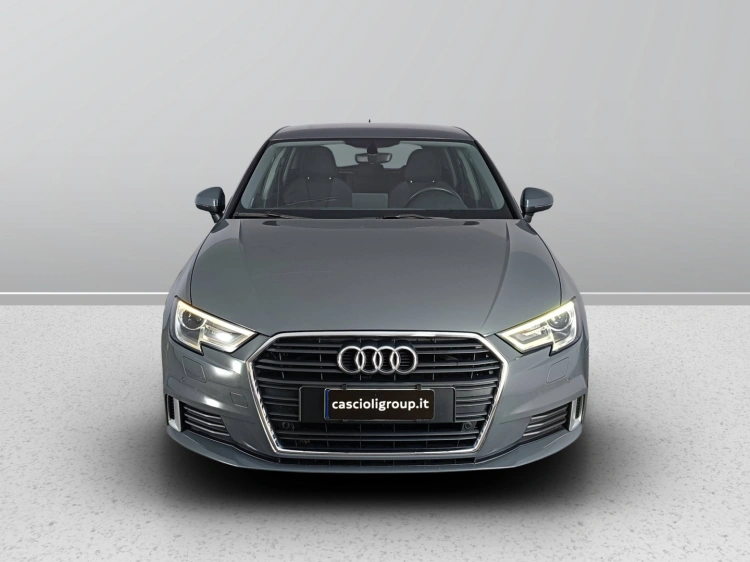 2 - Audi A3 A3 Sportback 35 2.0 tdi Sport 150cv s-tronic 7m