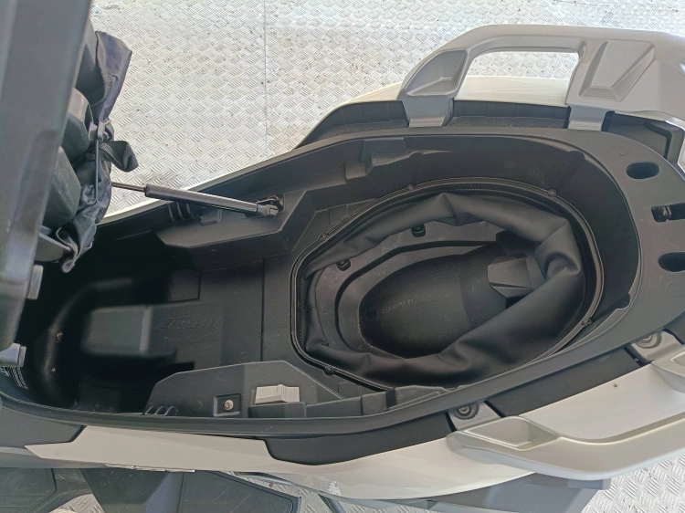 7 - BMW Motorrad C SCOOTER C Scooter - C 400 GT Abs my19