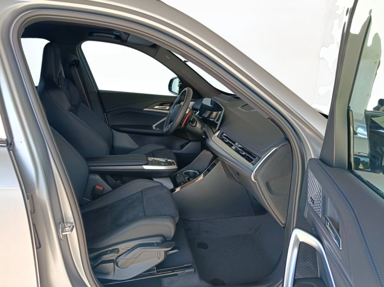 11 - BMW X1 M BMW X1 M35i xDrive
