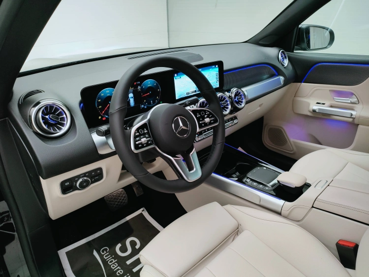 13 - Mercedes-Benz GLB 180 d Sport Plus auto