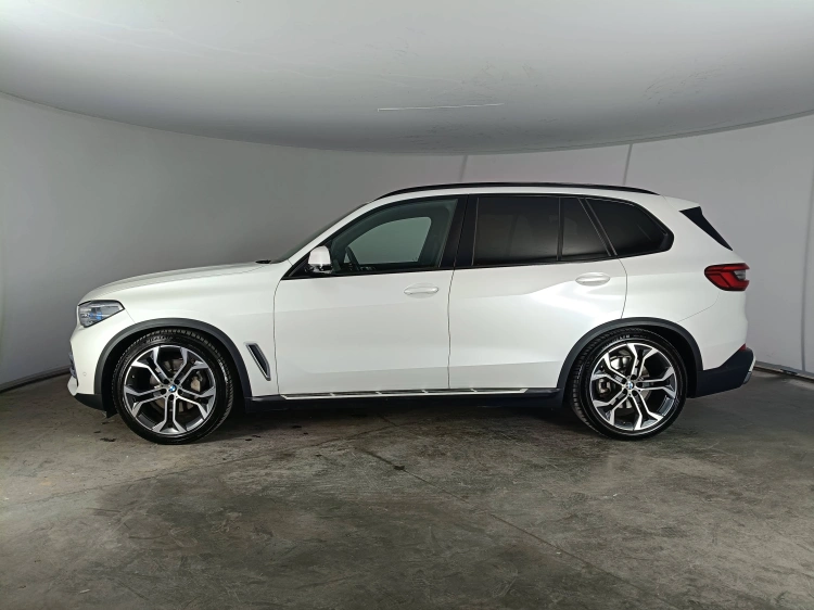 6 - BMW X5 X5 xdrive30d xLine auto