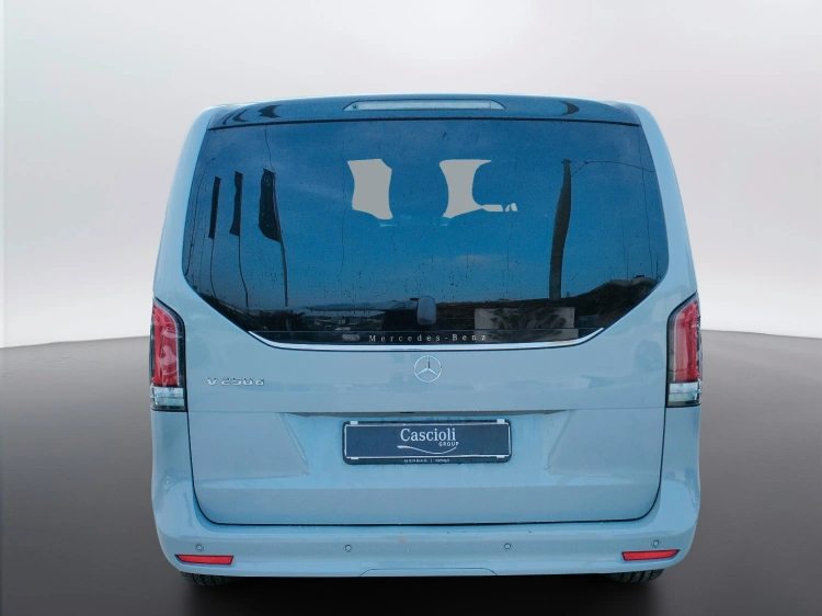 4 - Mercedes-Benz Classe V Extralong 250 d Avantgarde auto