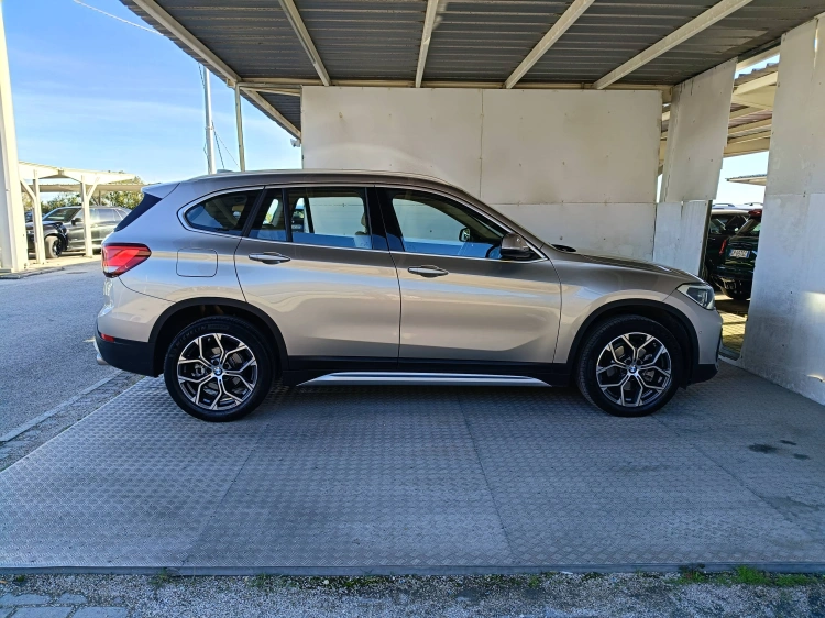 3 - BMW X1 X1 sdrive18d xLine Plus auto