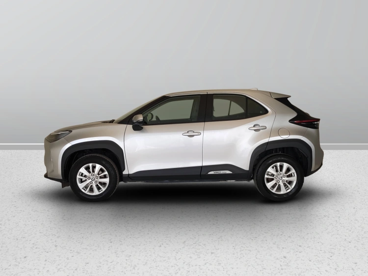 3 - Toyota Yaris Cross Yaris Cross 1.5h Active fwd 116cv e-cvt