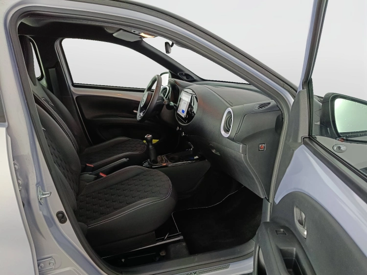 11 - Toyota Aygo X AYGO X 10B MT JBL SE MY24