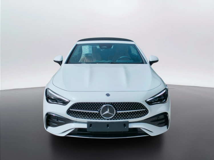 2 - Mercedes-Benz CLE 220 d Cabrio