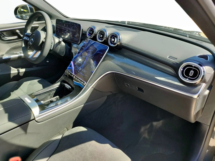 12 - Mercedes-Benz Classe C 300 d Station Wagon