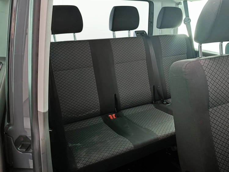 12 - Volkswagen T6.1 Transporter 30 T6.1 Transporter 30 2.0 tdi 110cv kombi p.c.