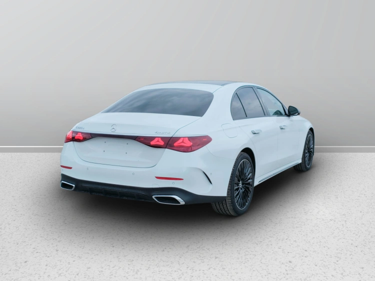 5 - Mercedes-Benz Classe E 220 d 4MATIC