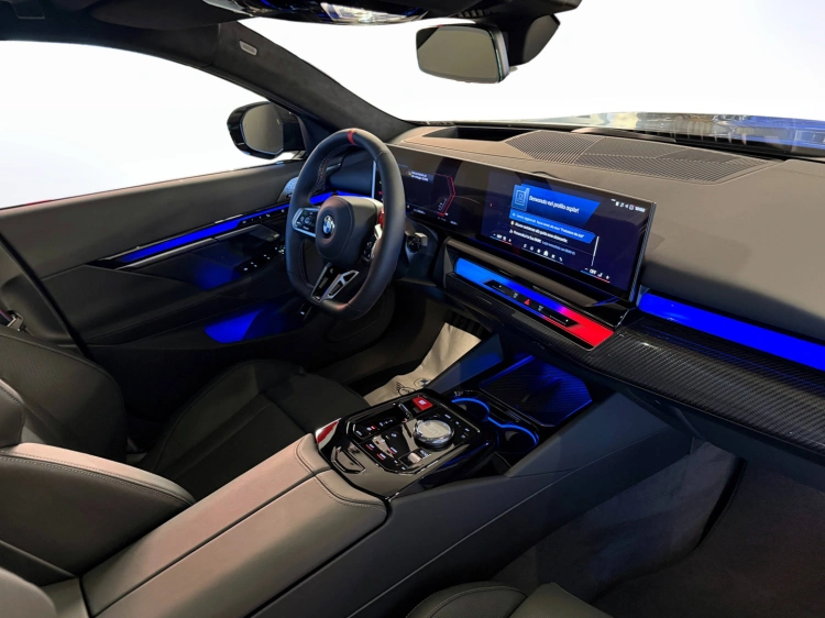 16 - BMW M M5 M5 Touring