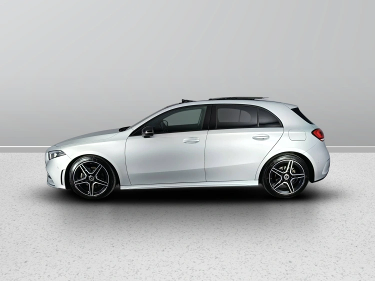 3 - Mercedes-Benz Classe A 180 d Premium auto