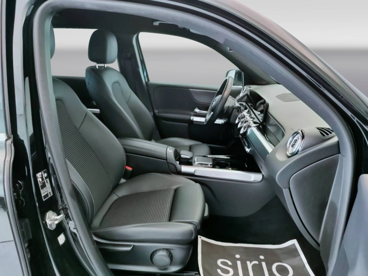 11 - Mercedes-Benz GLB 200 d Sport Plus auto