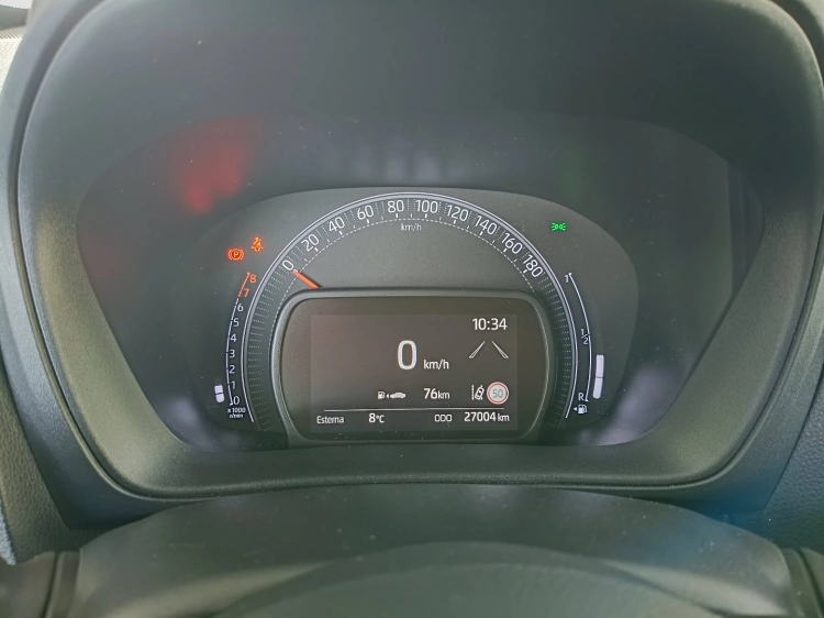 12 - Toyota Aygo X Aygo X 1.0 Active 72cv