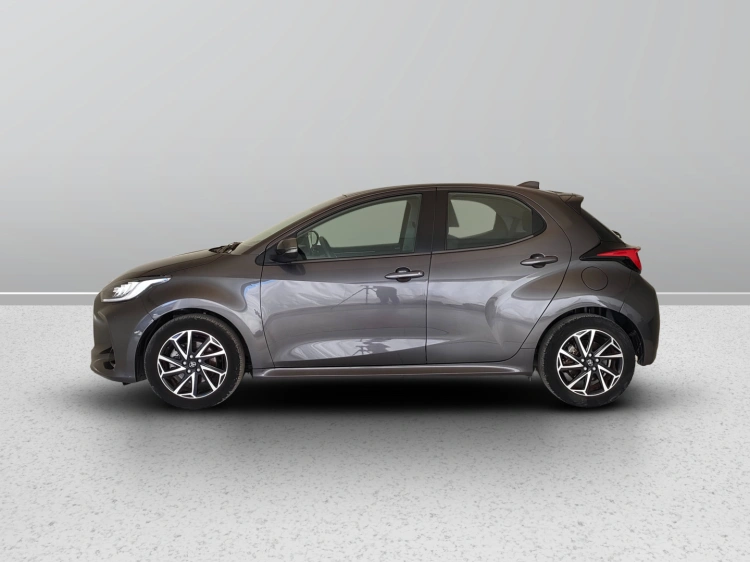 3 - Toyota Yaris Yaris 1.5h Trend