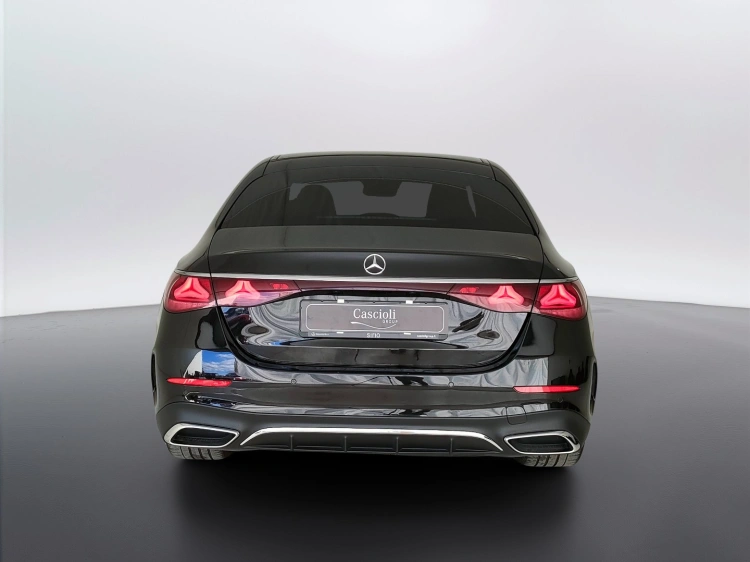 4 - Mercedes-Benz Classe E 220 d AMG Line Advanced Plus auto