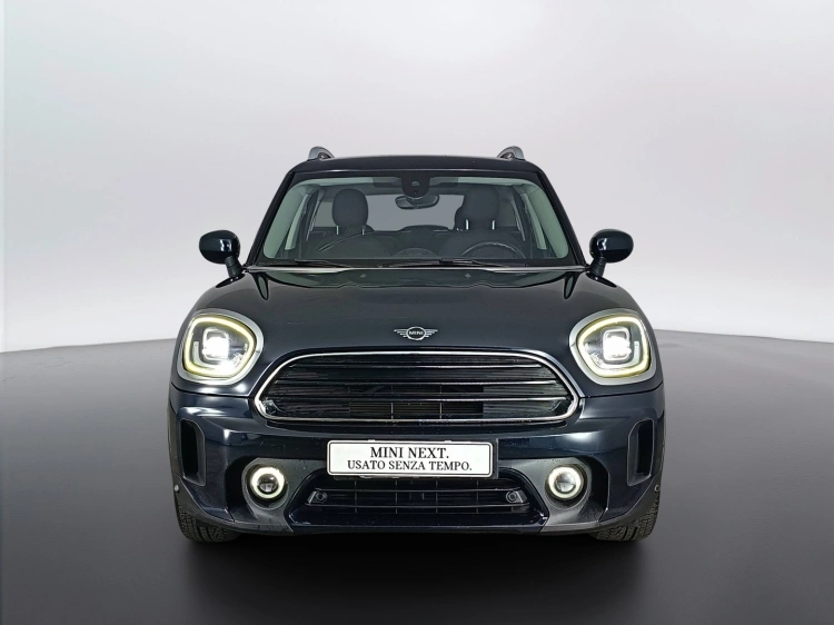 2 - MINI Countryman Mini Countryman 1.5 One D Essential auto